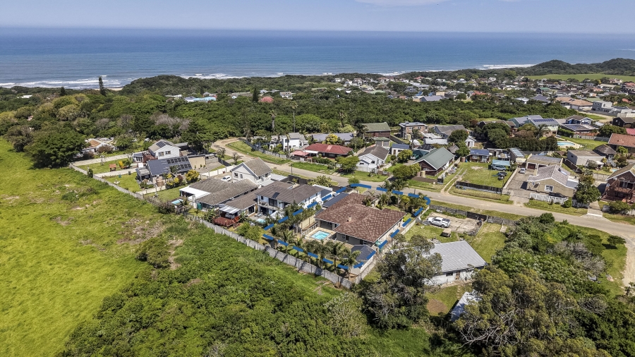 4 Bedroom Property for Sale in Sunrise On Sea Eastern Cape